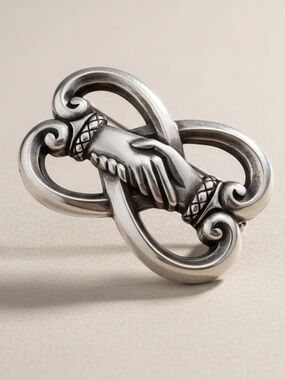 Vintage James Avery friendship holding/shaking hands pin brooch HEAVY